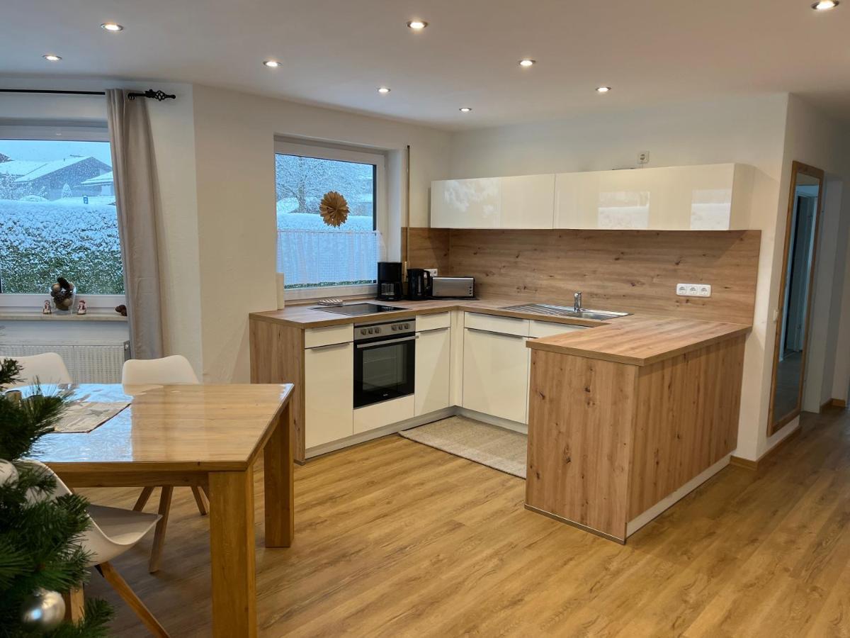Maisonette Apartment Dhh Zugspitzblick Mit Eigenem Garten Garmisch-Partenkirchen Esterno foto