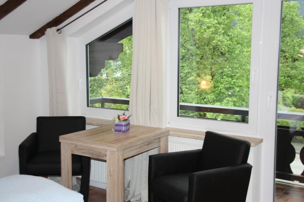 Maisonette Apartment Dhh Zugspitzblick Mit Eigenem Garten Garmisch-Partenkirchen Camera foto